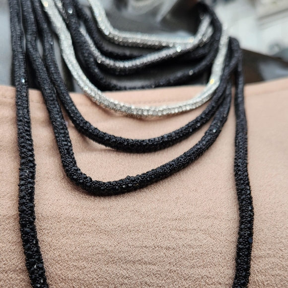 ✨️Elegant 3 Strand Silver Layered Necklace✨️ - Picture 14 of 15